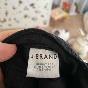 J Brand skiing leg shadow jeans size 31
